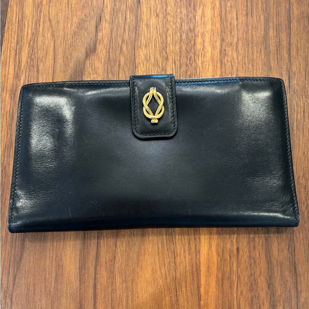 Vintage Gucci Black Leather Wallet with Gold Logo - RARE